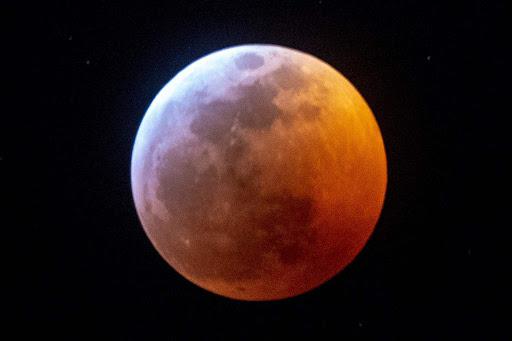 Luna (Miniatura 512x341 px)